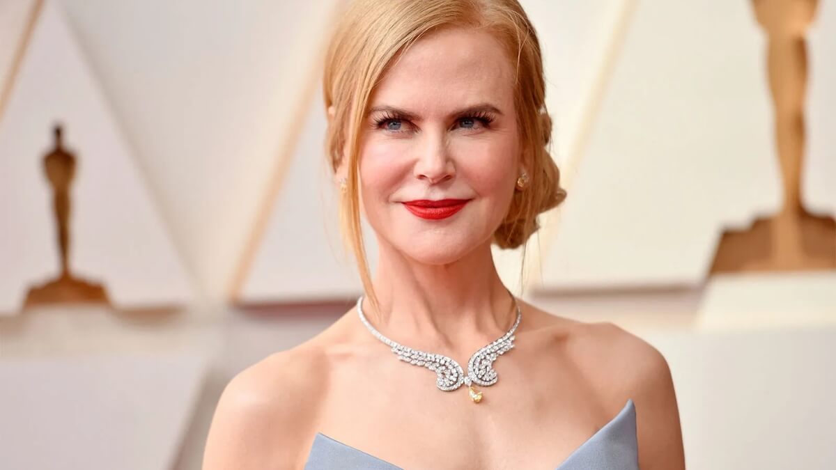 Nicole Mary Kidman AC là một nữ diễn viên và nhà sản xuất người Mỹ và Úc