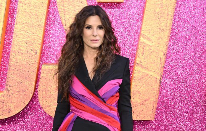 Sandra Annette Bullock là một nữ diễn viên và nhà sản xuất phim người Mỹ